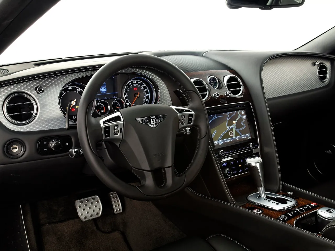 Bentley Continental GTC V8 (2013) – interiér