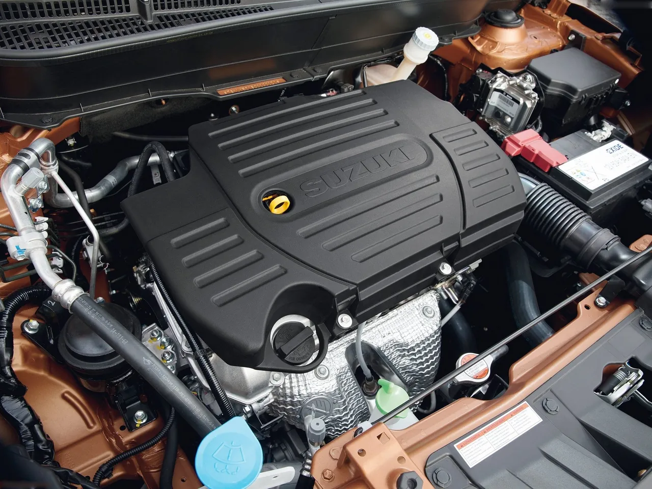 Suzuki Vitara (2015) – motorový prostor
