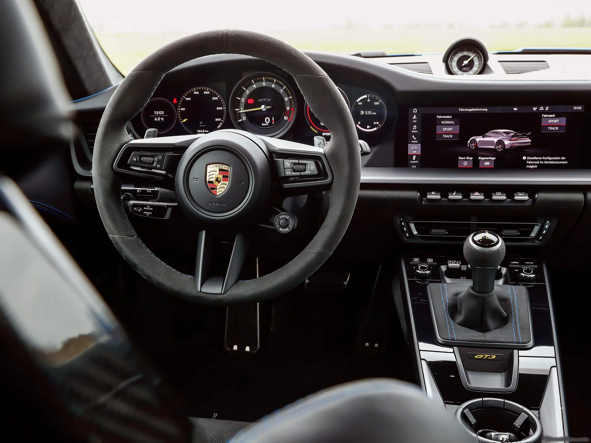Porsche 911 GT3 (2022) - Interior