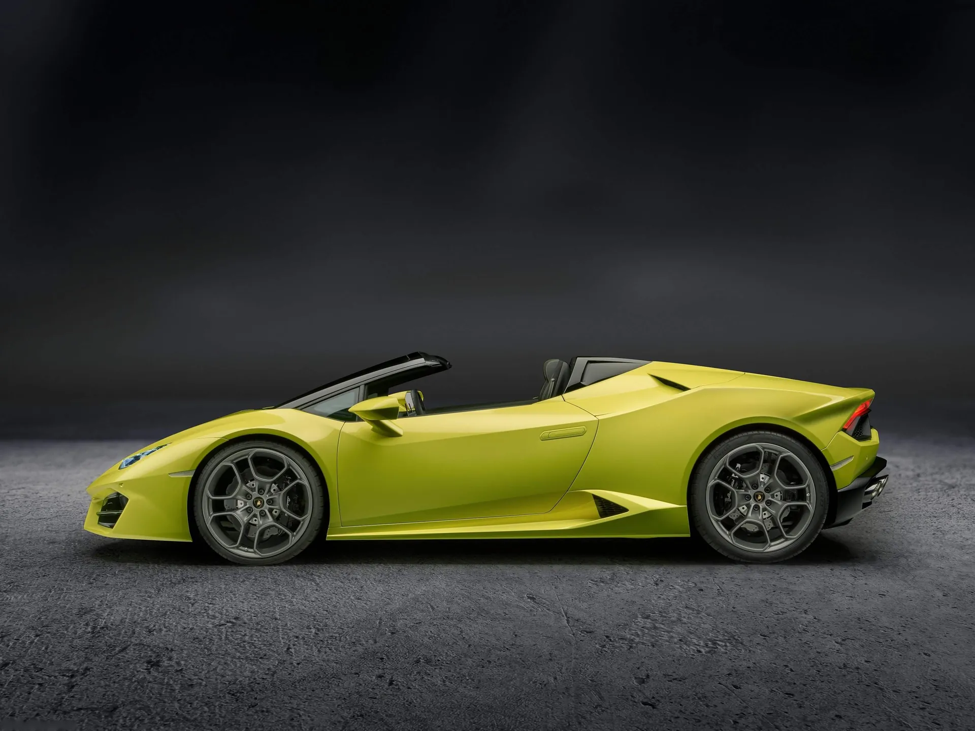 Lamborghini Huracan RWD Spyder (2017) - Side Profile