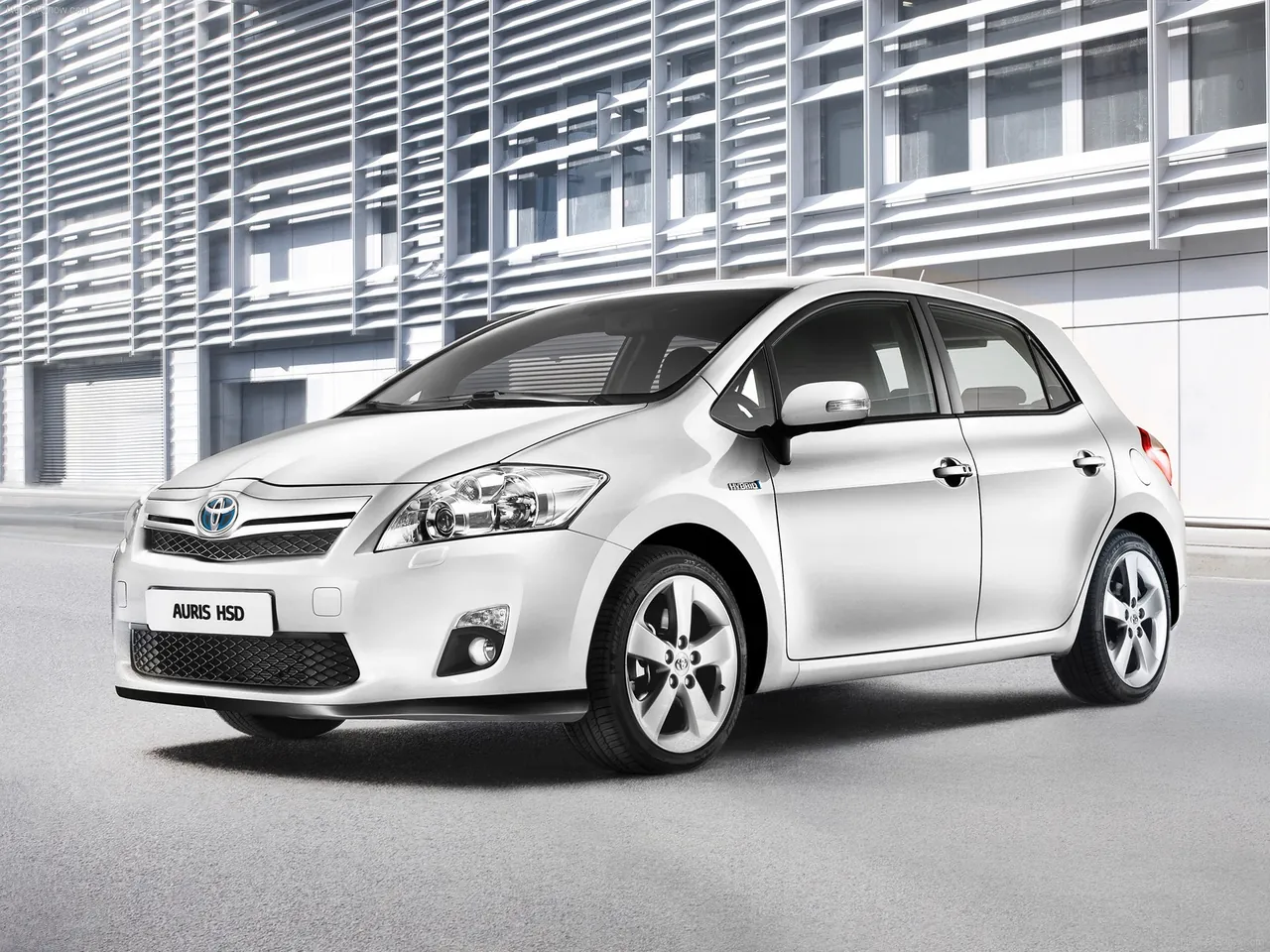 Toyota Auris HSD (2011)