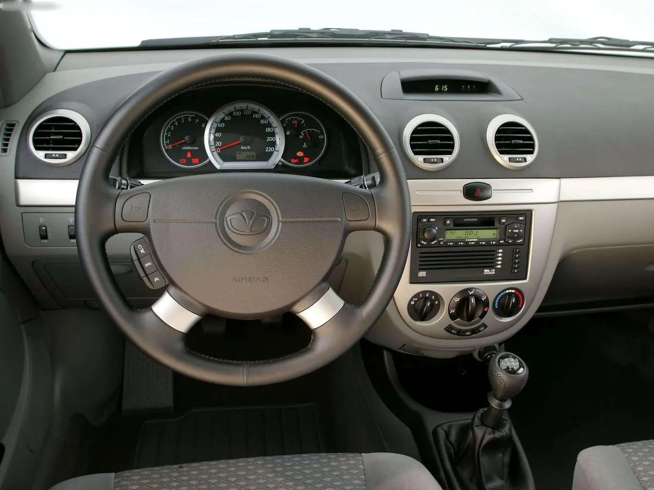 Daewoo Lacetti CDX (2004) – interiér