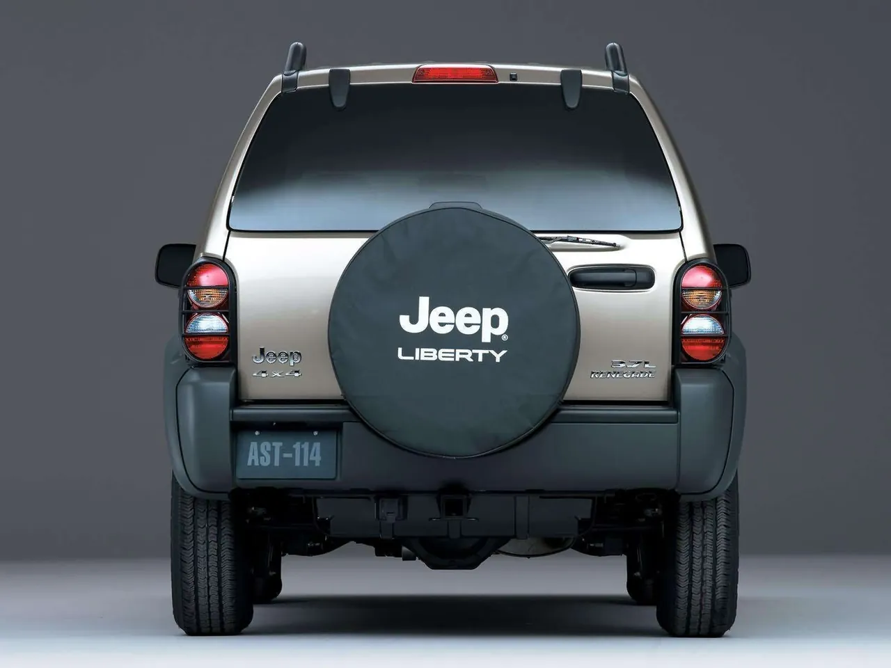 Jeep Liberty Renegade 3.7 (2005) - Rear