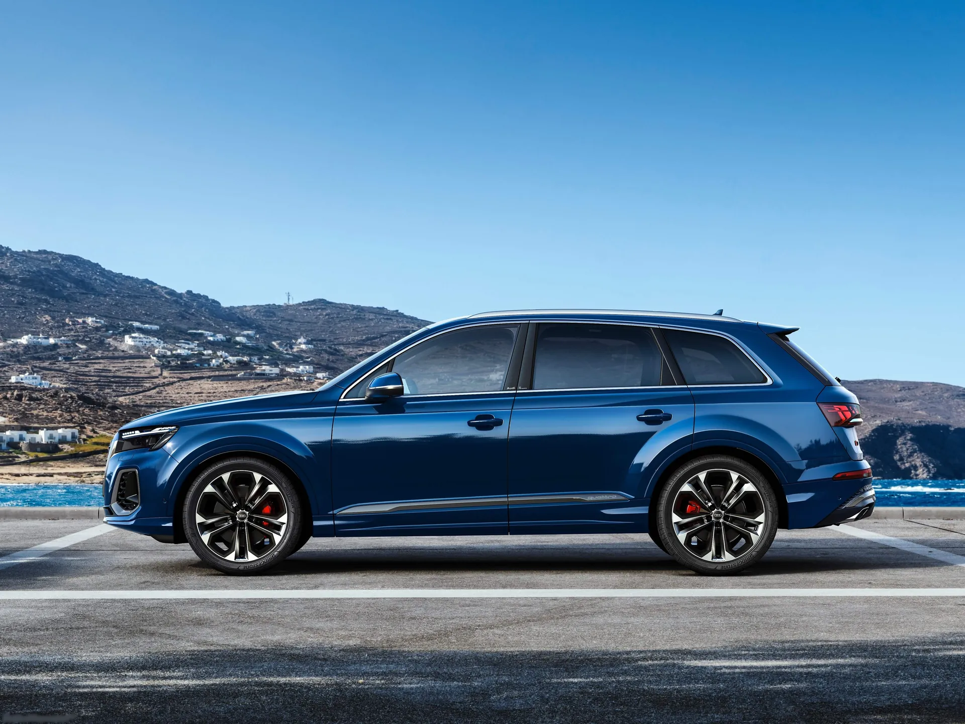 Audi Q7 (2025) – boční profil