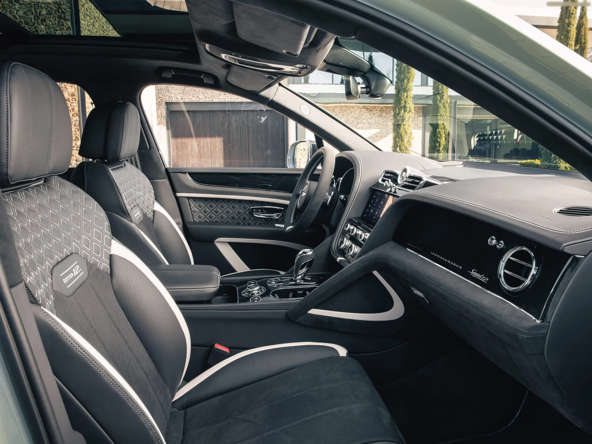 Bentley Bentayga Speed Edition 12 (2023) – interiér