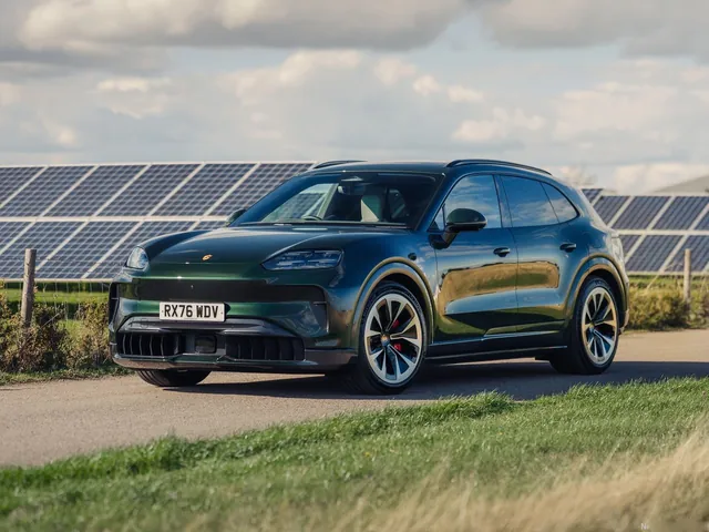 Porsche Cayenne S Electric [UK] (2027)