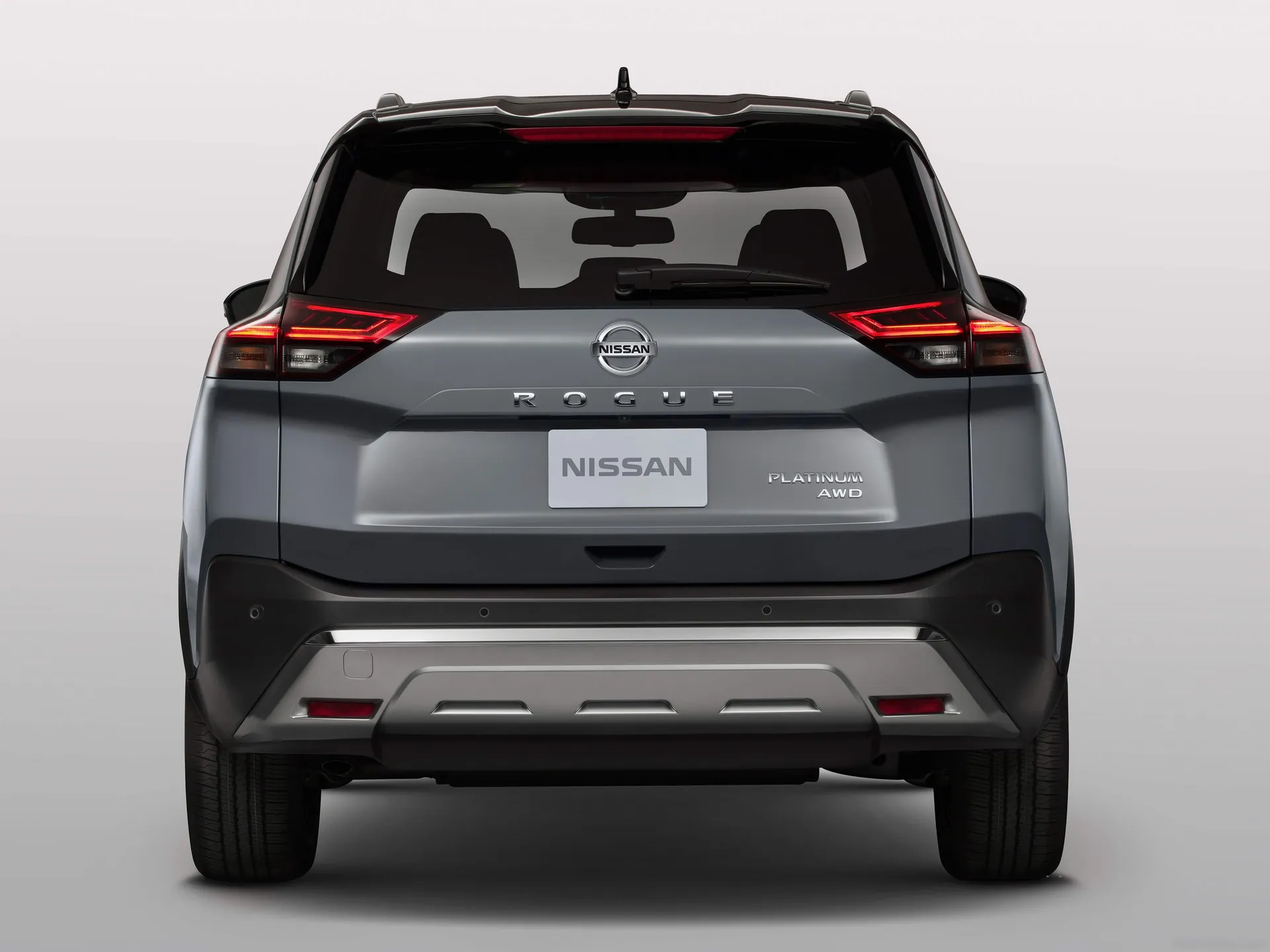 Nissan Rogue (2021) – zezadu