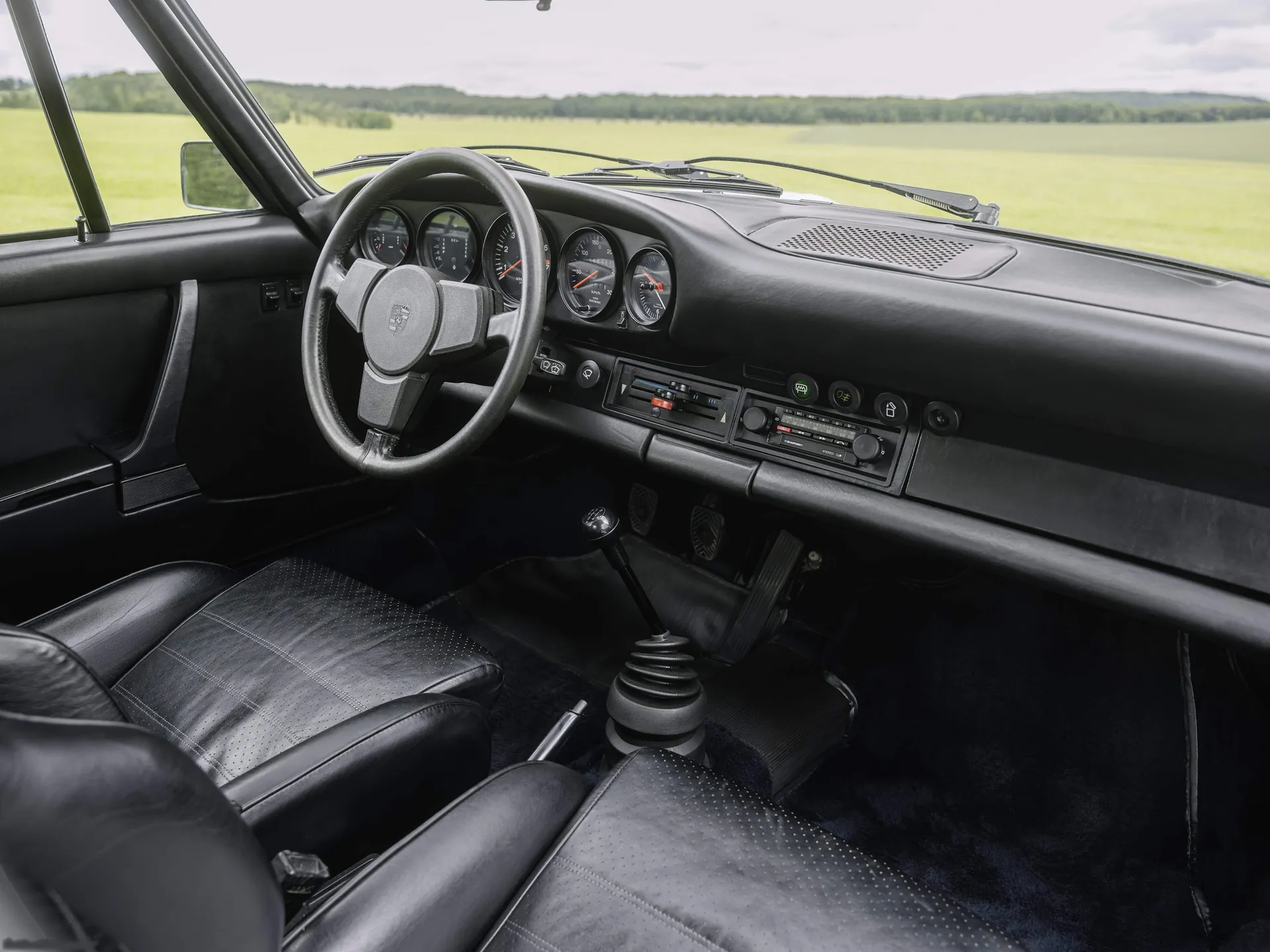Porsche 911 Turbo 3.0 Coupe (1975) - Interior