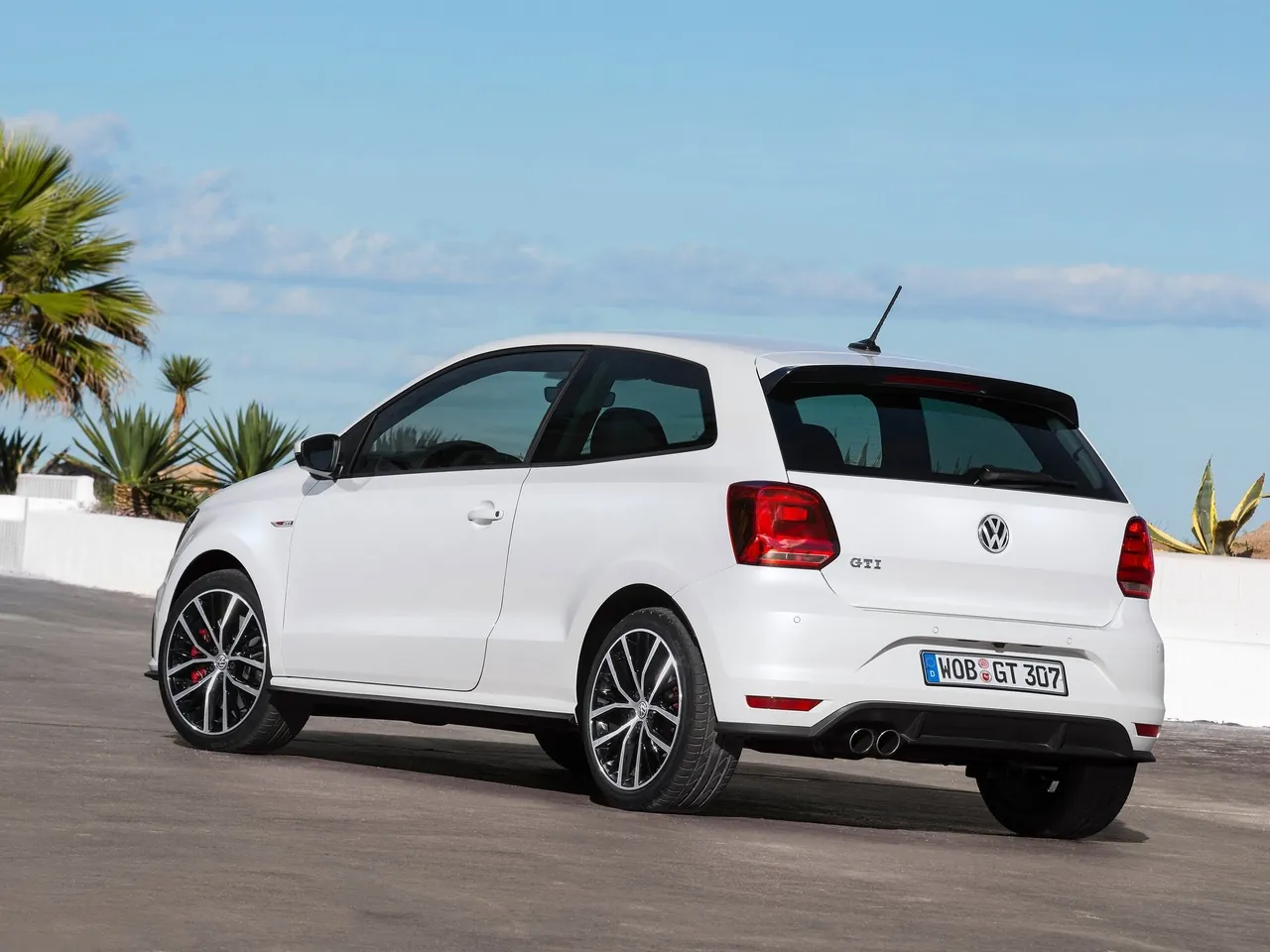 Volkswagen Polo GTI (2015) - Rear Three-Quarter
