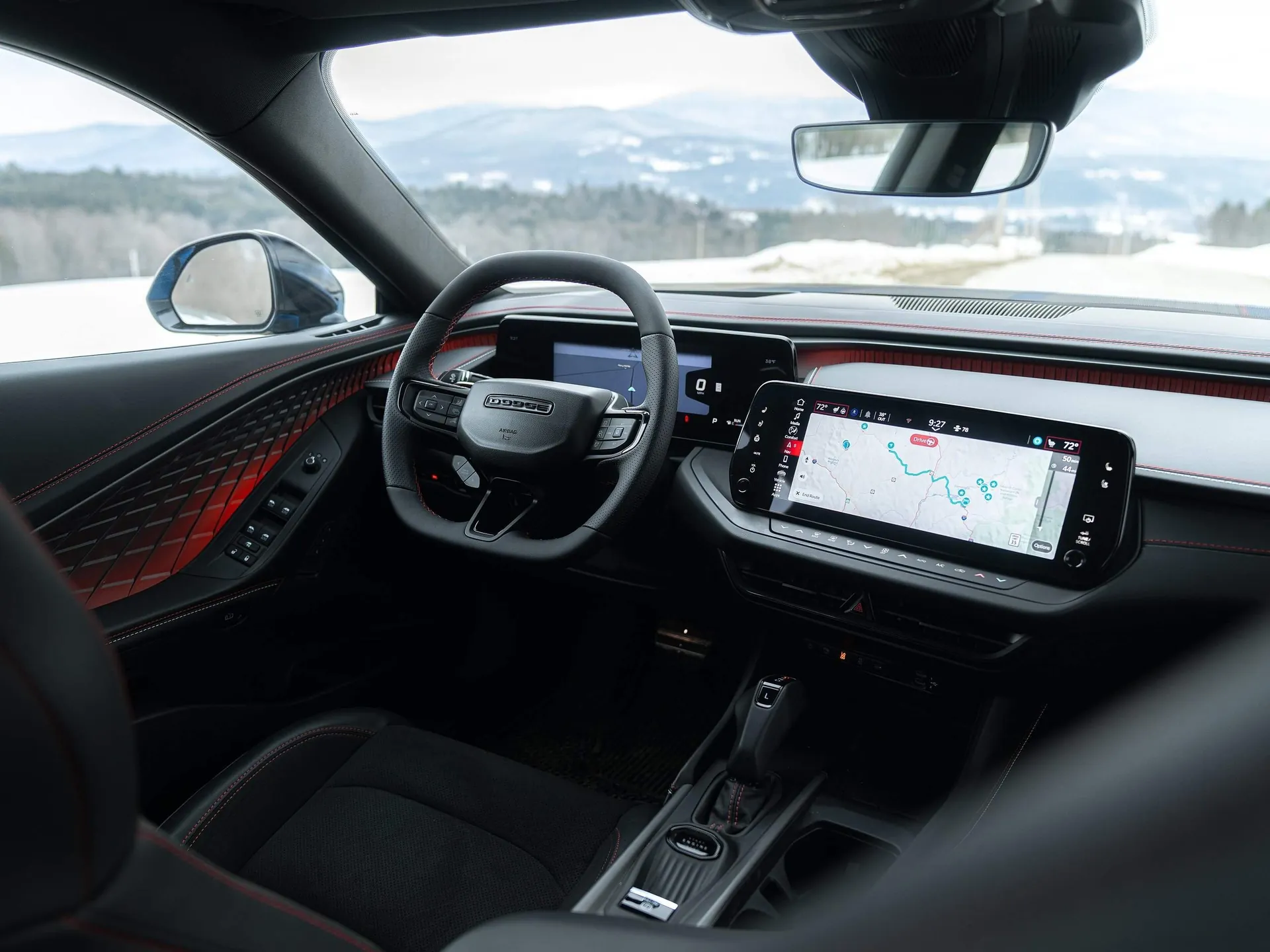 Dodge Charger Sedan SIXPACK (2026) – interiér