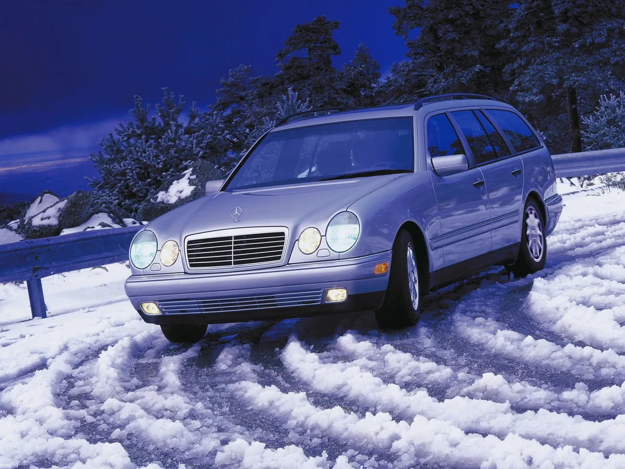 Mercedes-Benz E320 Wagon (1999)