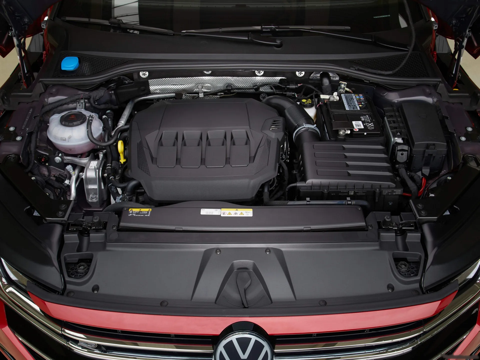 Volkswagen Arteon (2021) – motorový prostor
