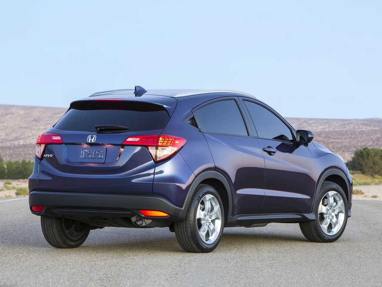 Honda HR-V (2016) – zadní tříčtvrteční pohled