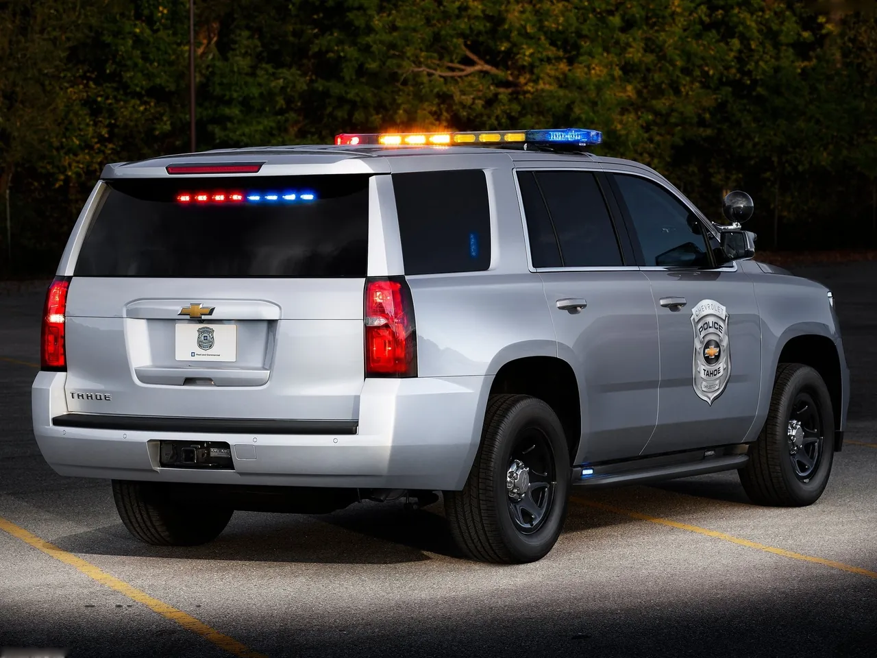 Chevrolet Tahoe PPV (2015) – zadní tříčtvrteční pohled