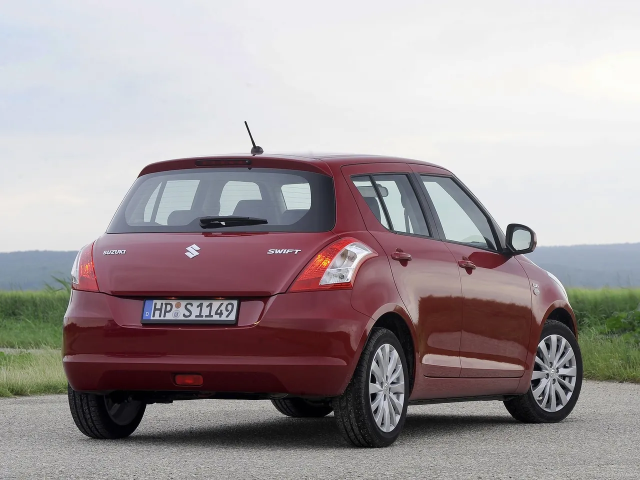 Suzuki Swift (2011) – zadní tříčtvrteční pohled