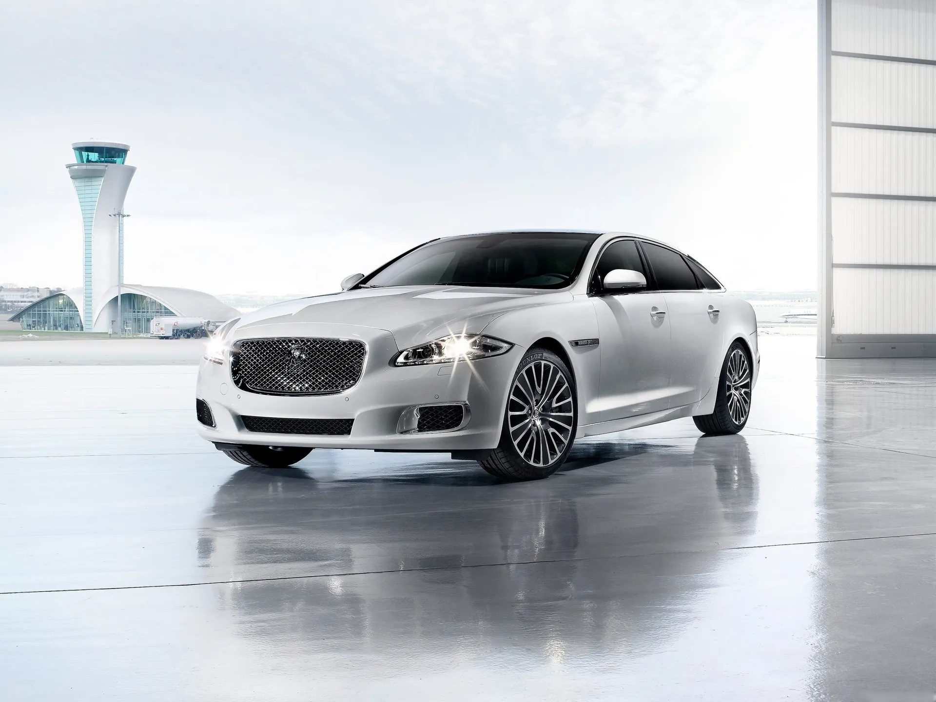 Jaguar XJ Ultimate (2013)