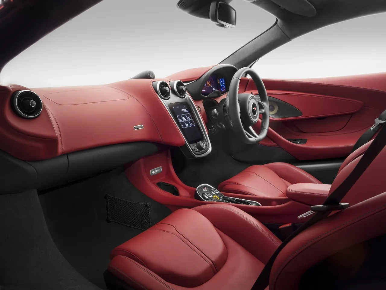 McLaren 570GT (2017) – interiér