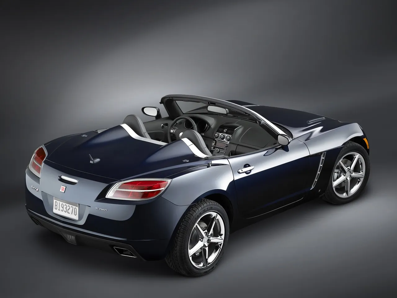 Saturn Sky Red Line (2007) – zadní tříčtvrteční pohled