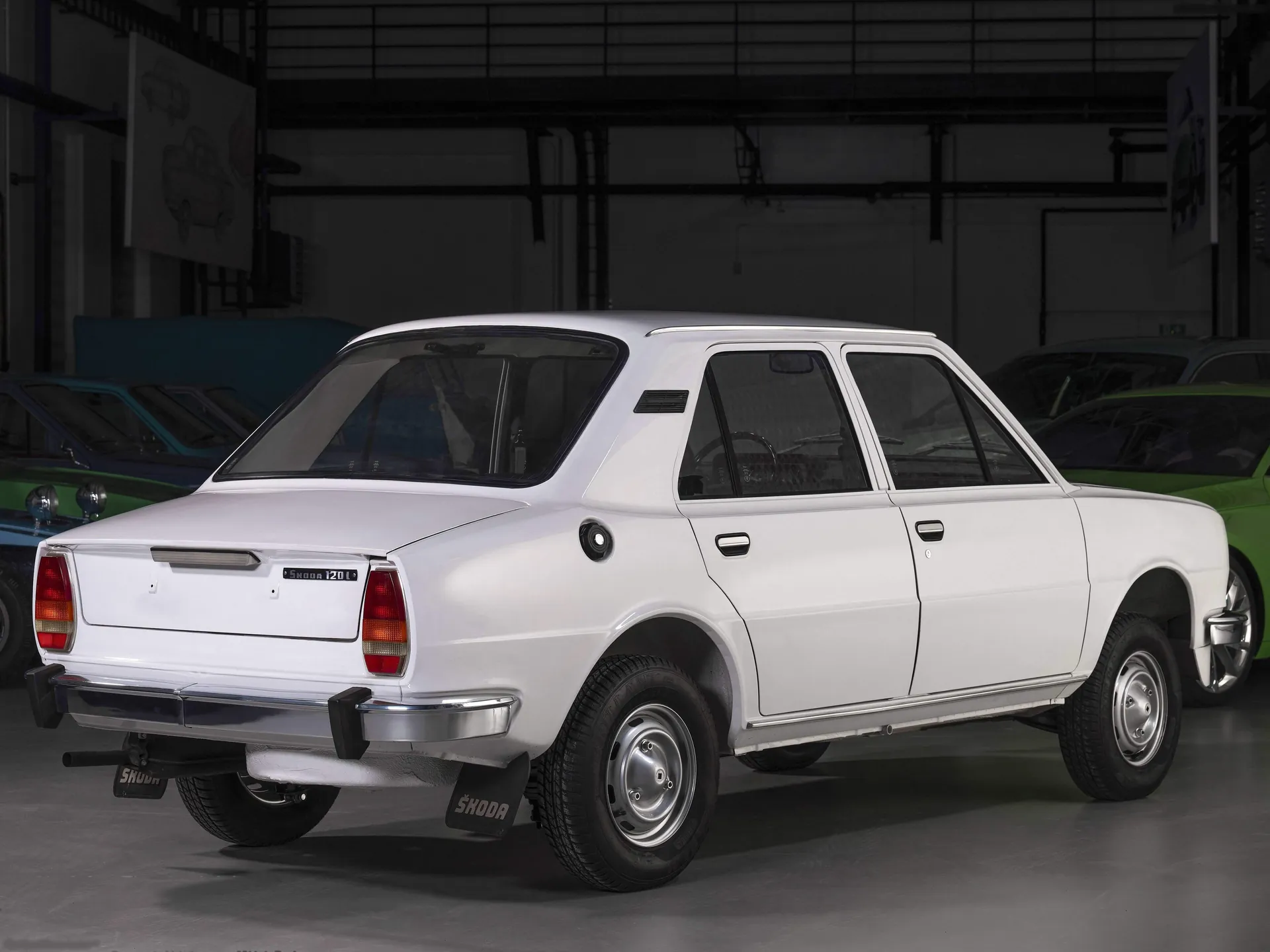 Skoda 742P Concept (1978) – zadní tříčtvrteční pohled