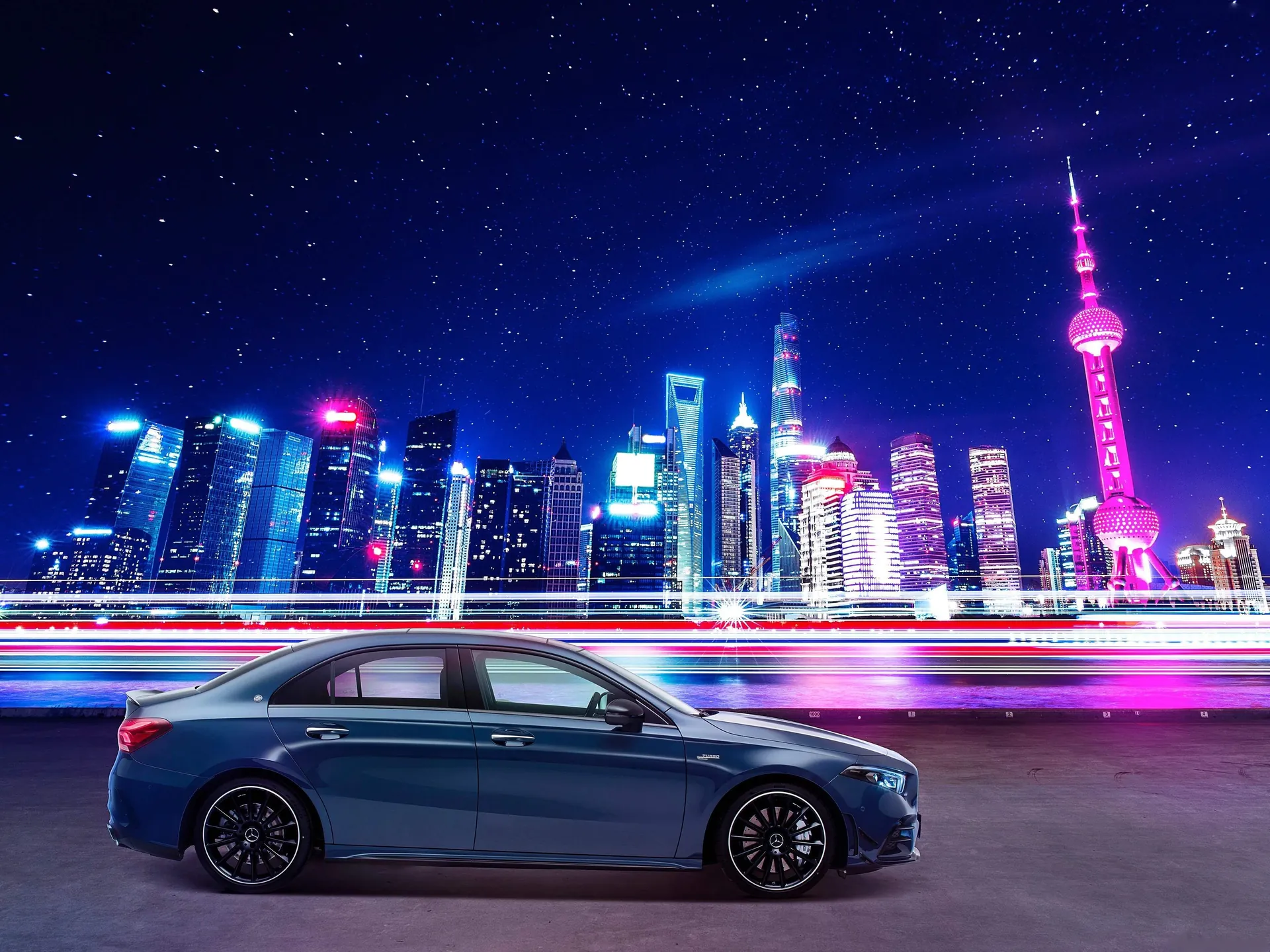 Mercedes-Benz A35 L AMG 4Matic Sedan (2020) - Side Profile