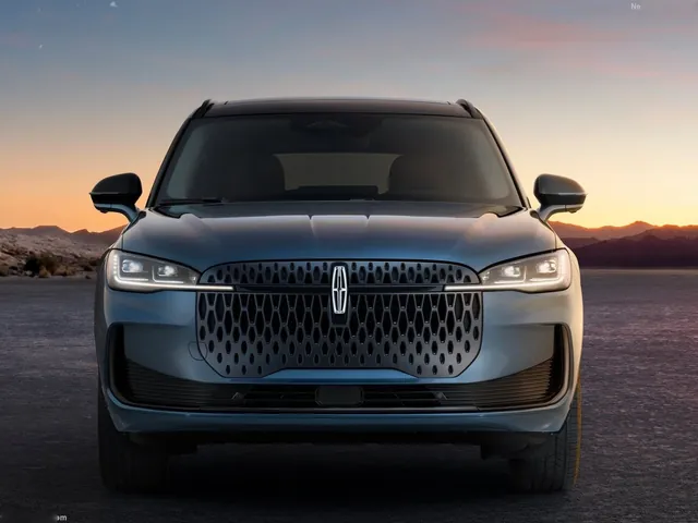 Lincoln Corsair Hybrid (2027)