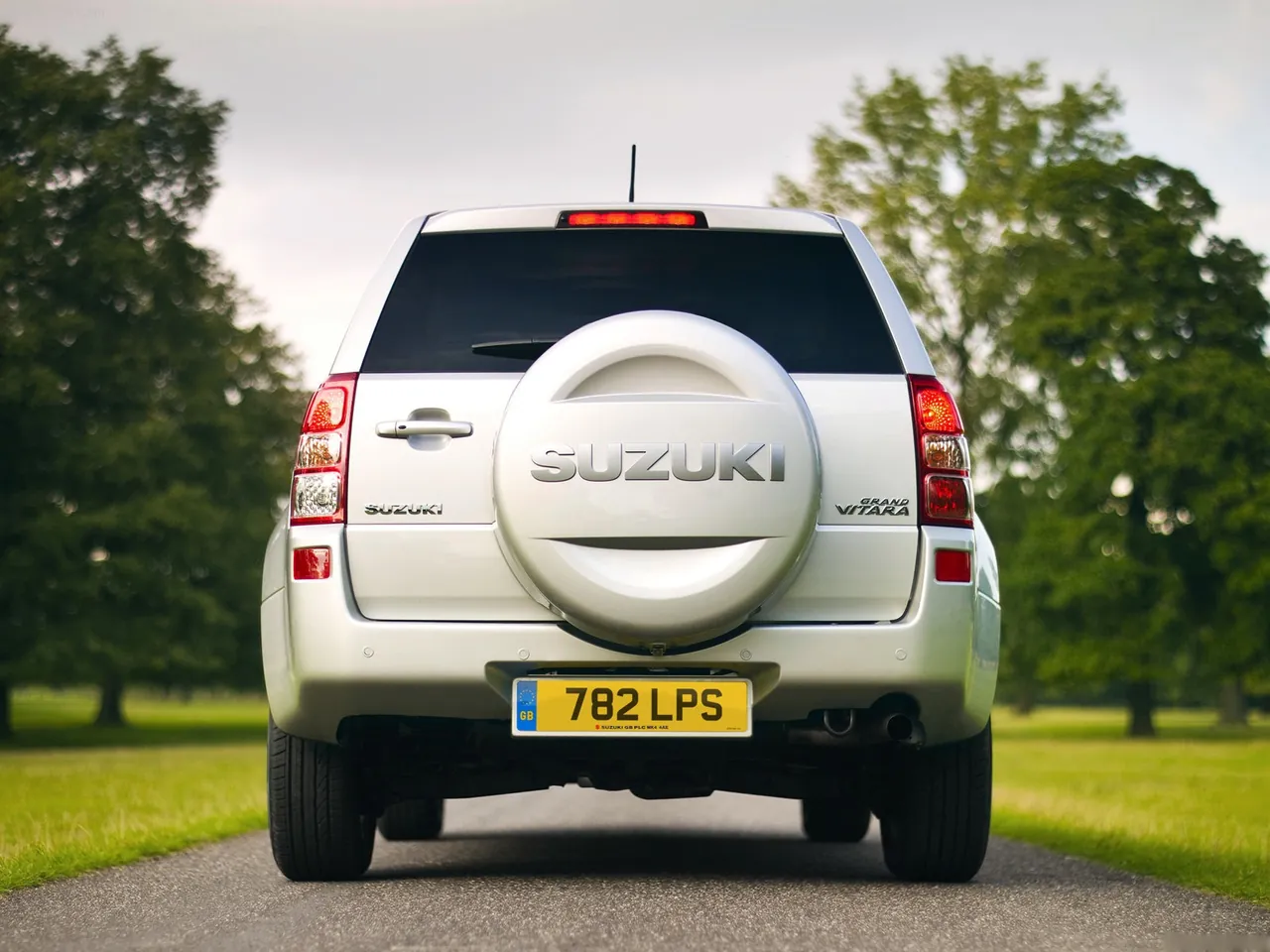 Suzuki Grand Vitara (2009) – zezadu