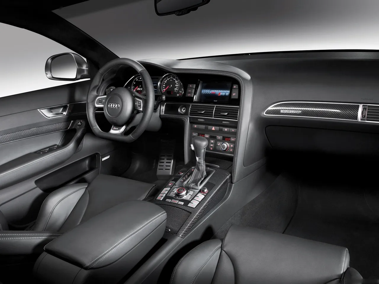 Audi RS6 (2009) – interiér