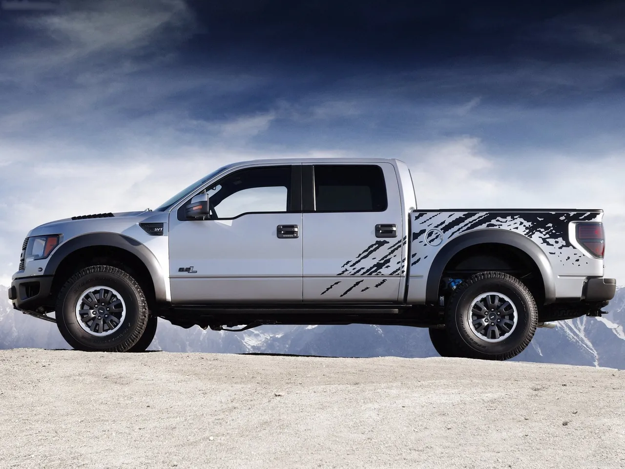 Ford F-150 SVT Raptor SuperCrew (2011) – boční profil