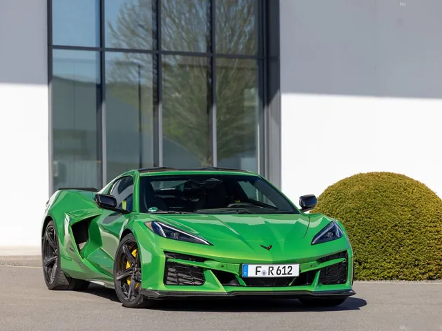 Chevrolet Corvette E-Ray [EU] (2026)