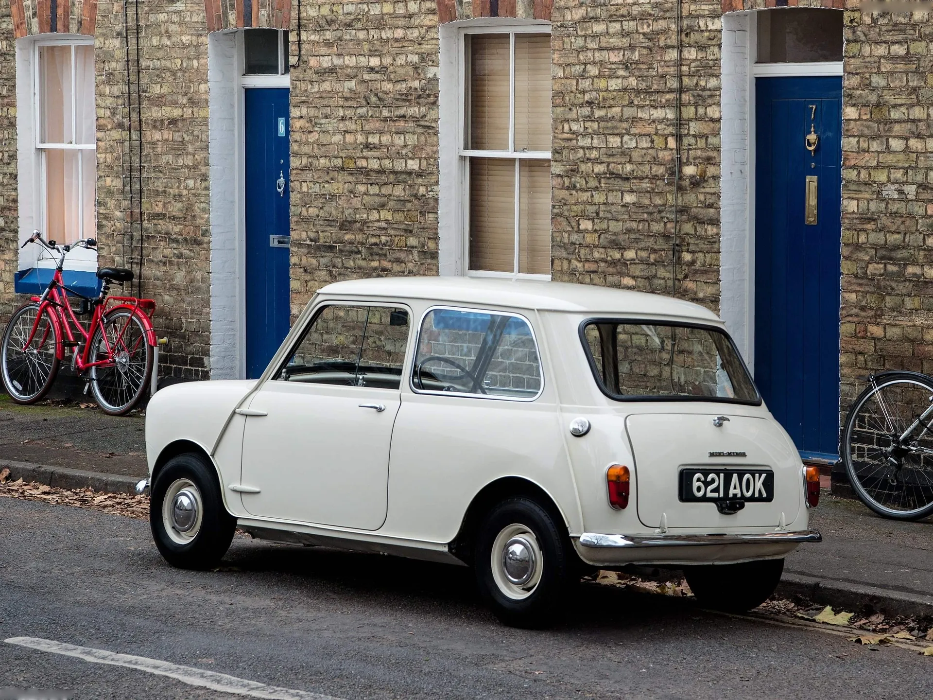 Mini Morris Mini-Minor (1959) – zadní tříčtvrteční pohled