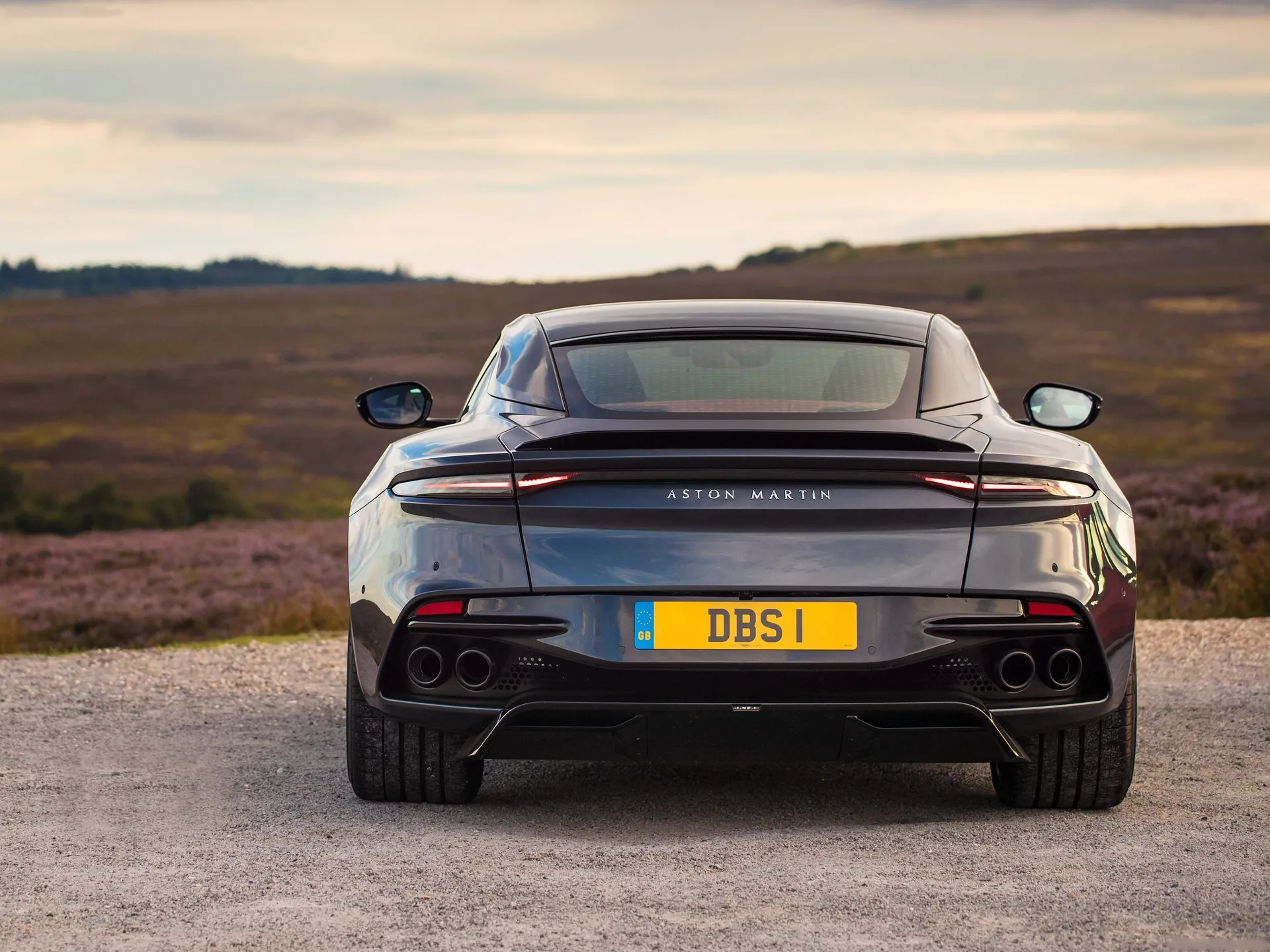 Aston Martin DBS Superleggera (2019) - Rear