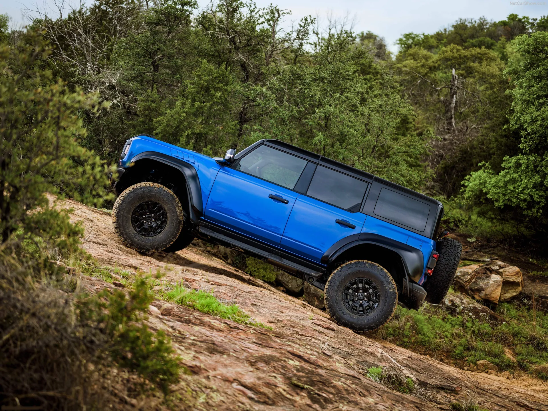 Ford Bronco Raptor Black Appearance Package (2025) – boční profil