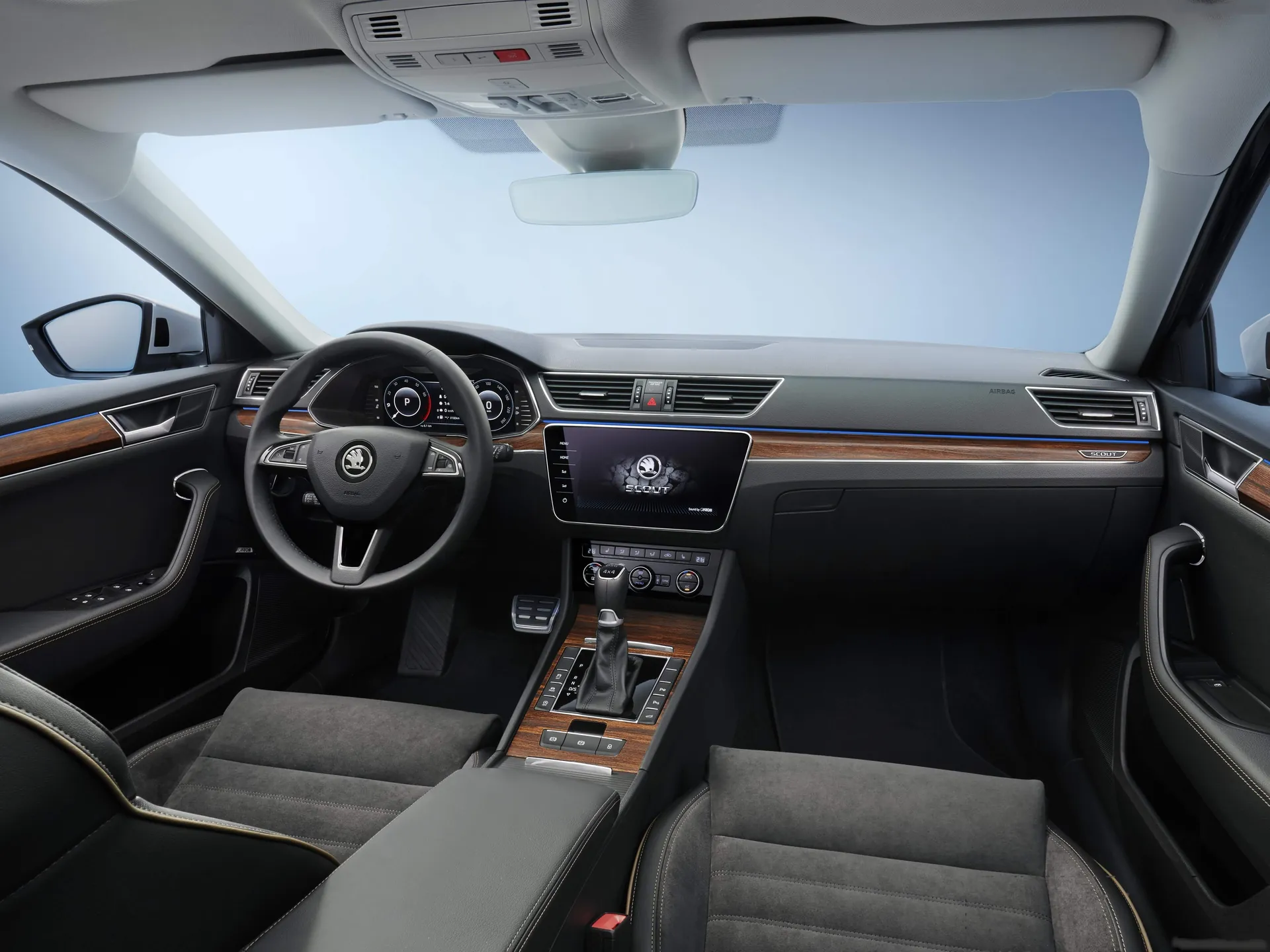 Skoda Superb Scout (2020) – interiér