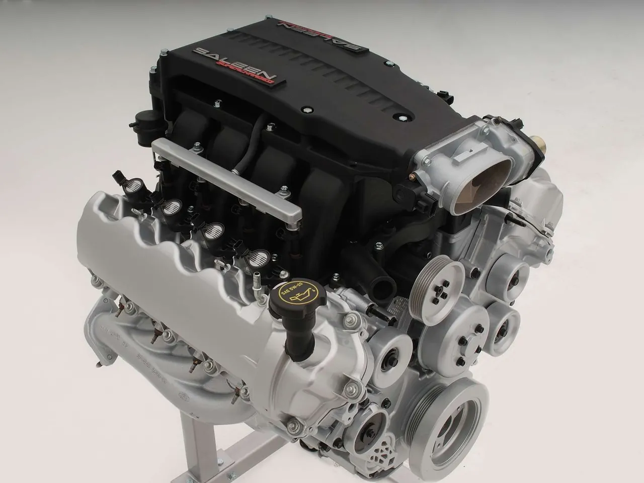 Saleen Ford Mustang S281 Supercharged (2005) - Engine