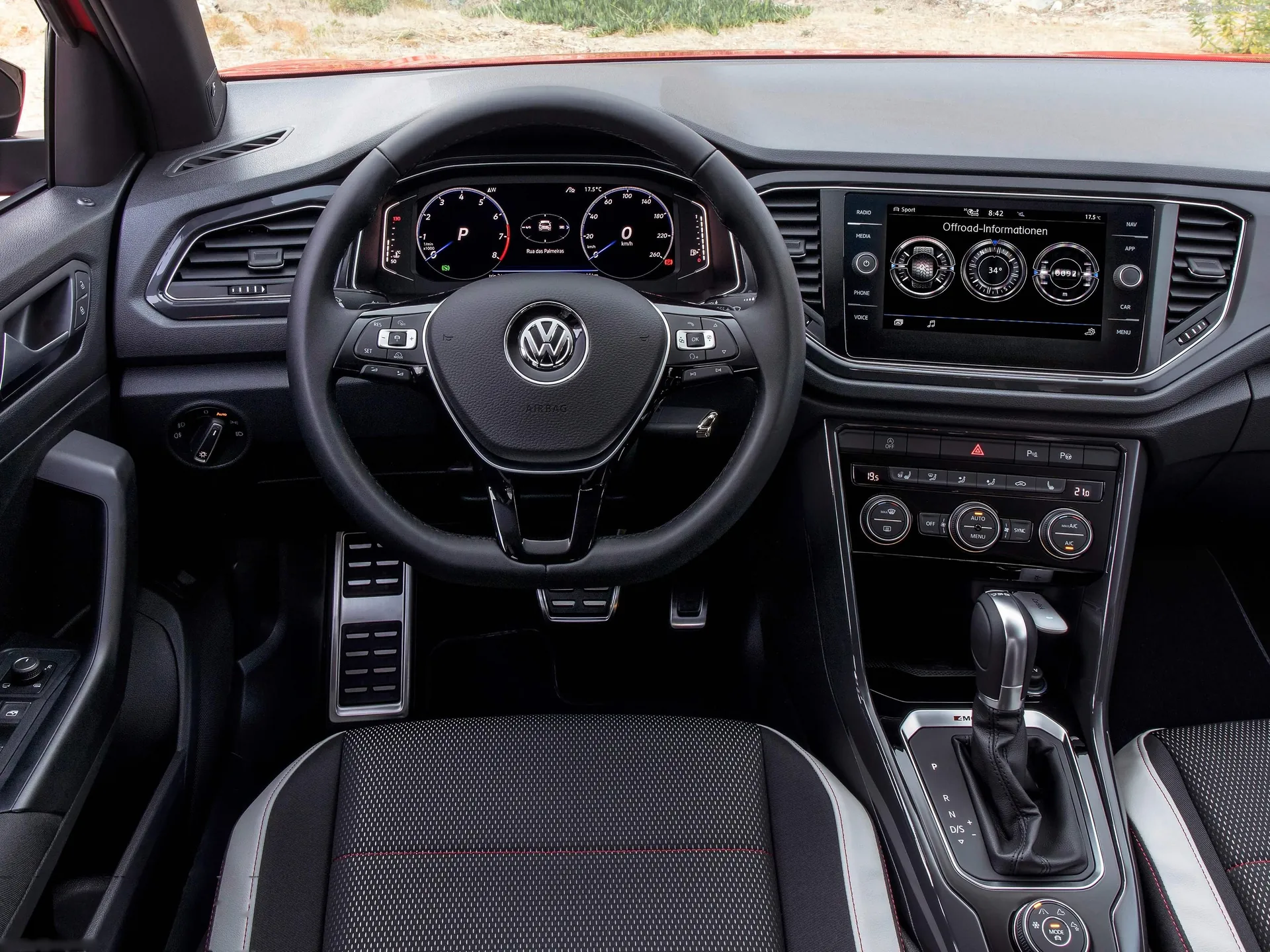 Volkswagen T-Roc (2018) – interiér