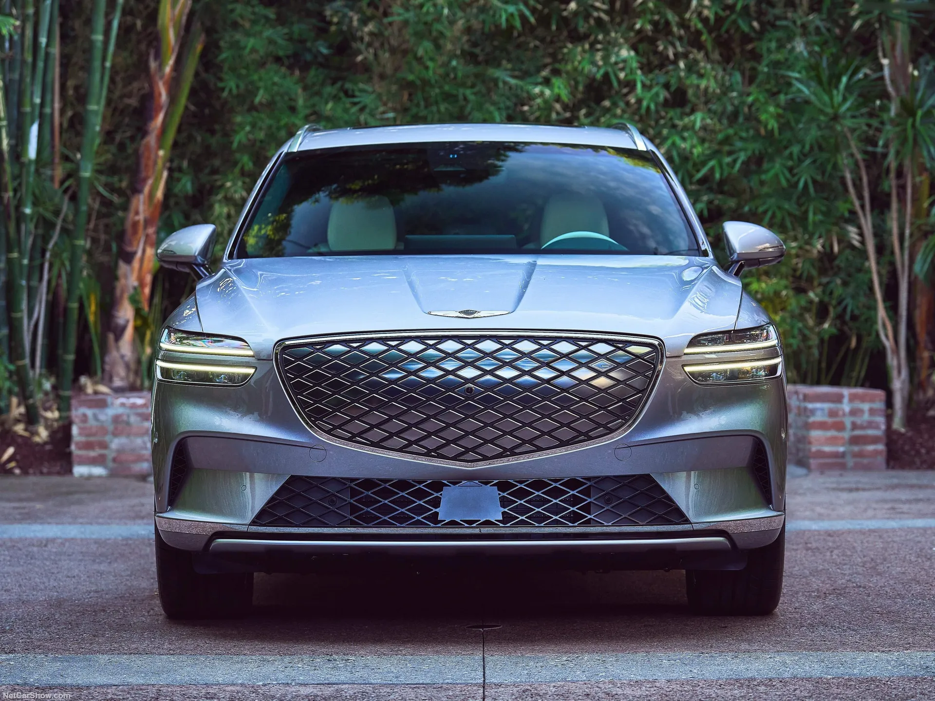 Genesis Electrified GV70 [US] (2023) – zepředu