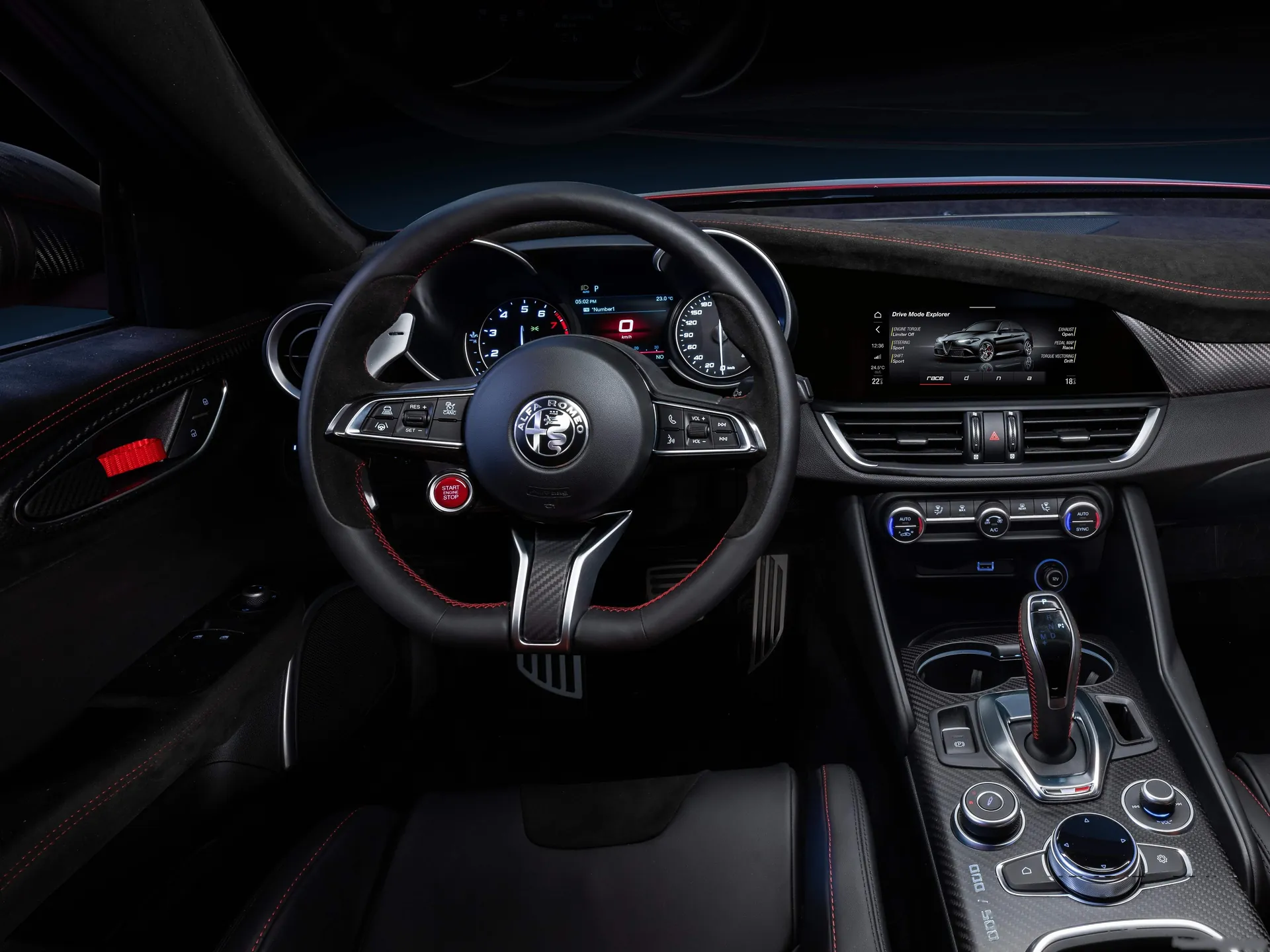 Alfa Romeo Giulia GTA (2021) – interiér