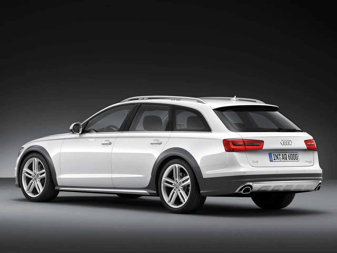 Audi A6 allroad quattro (2013) – zadní tříčtvrteční pohled