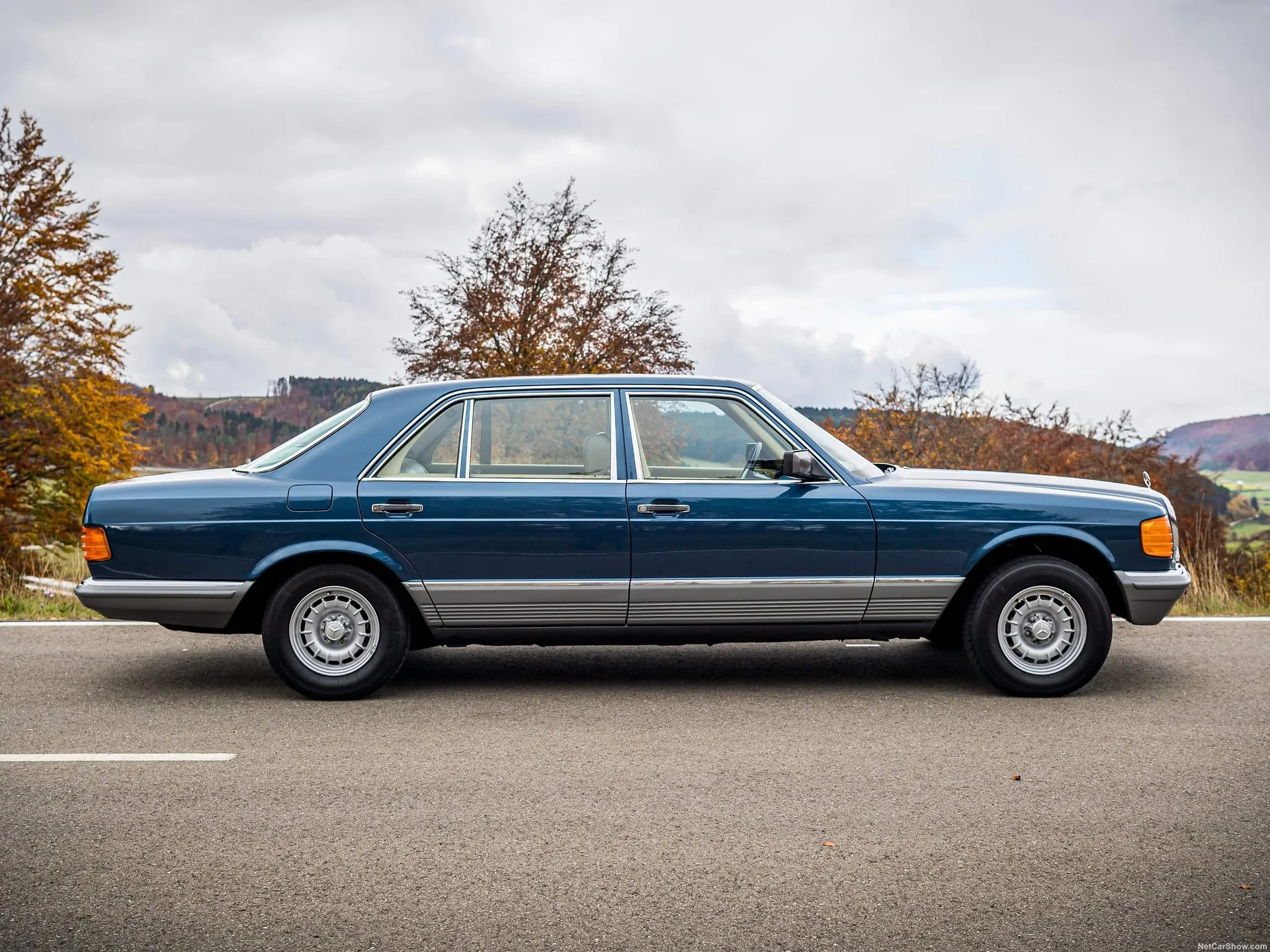 Mercedes-Benz 500 SEL W126 (1979) - Side Profile