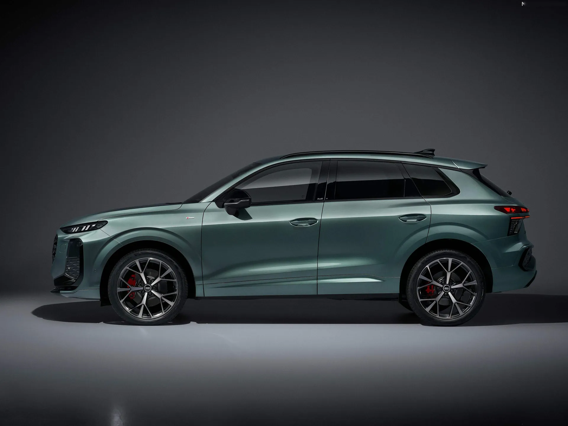 Audi Q3 (2026) – boční profil