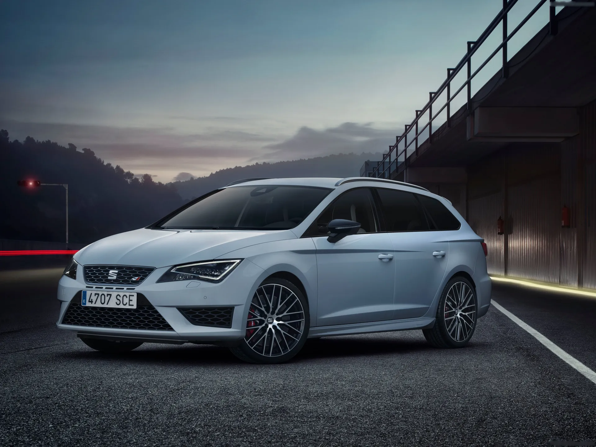 Seat Leon ST Cupra (2015)