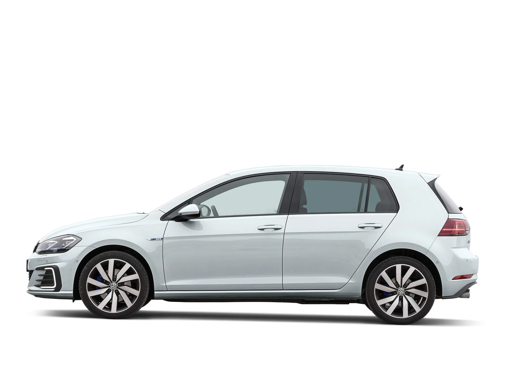 Volkswagen Golf GTE (2017) – boční profil