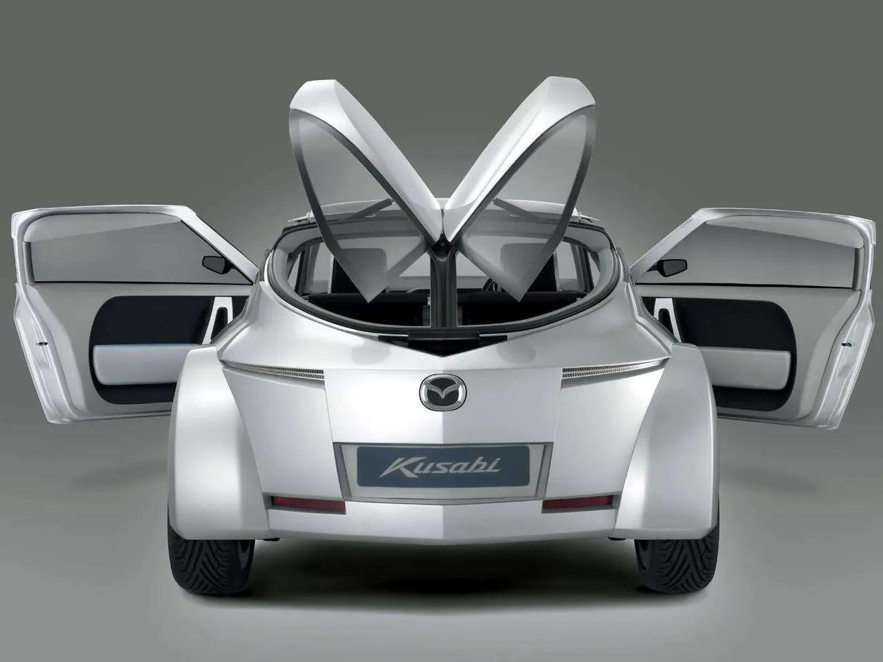 Mazda Kusabi Concept (2003) – zezadu