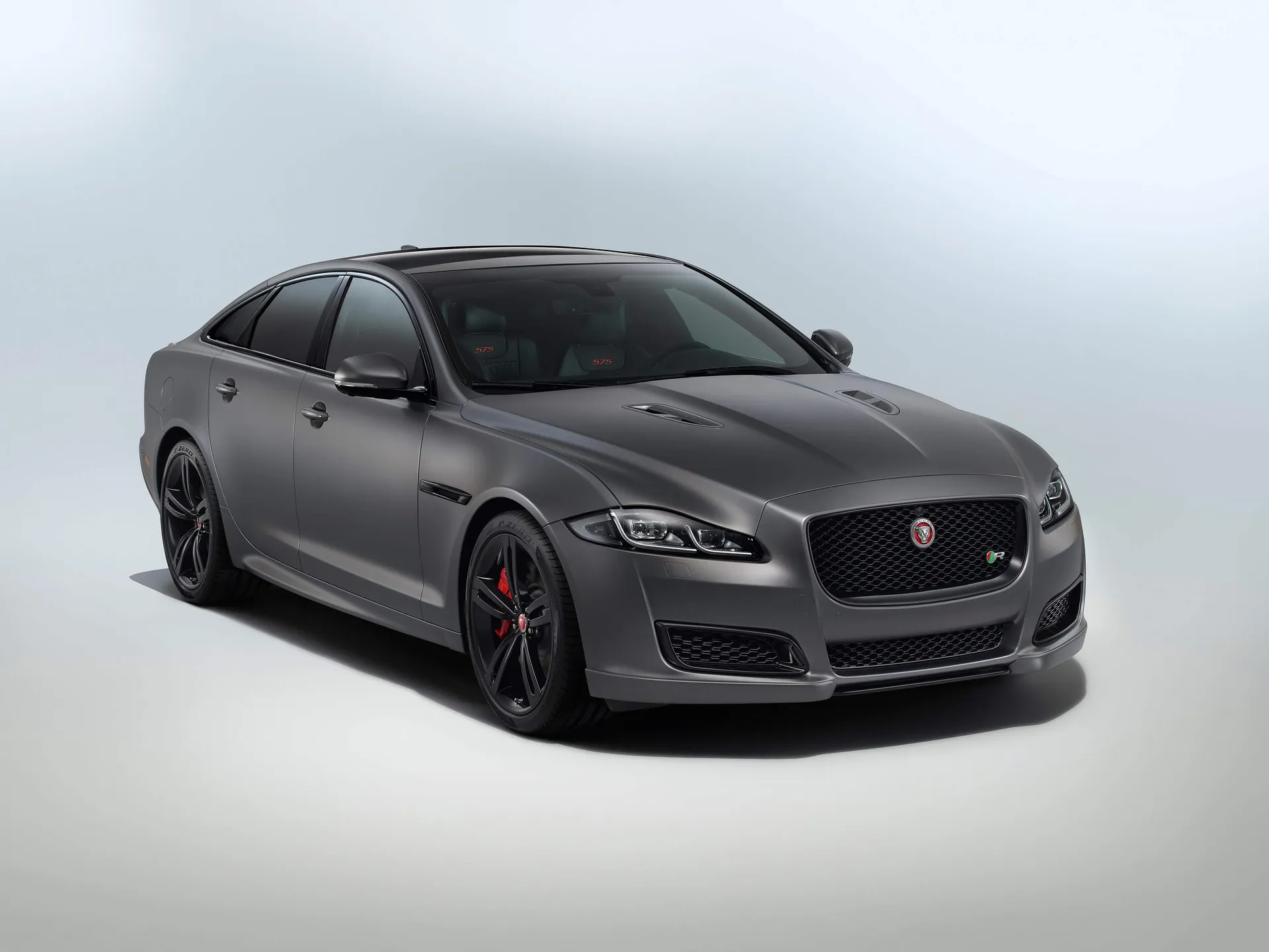 Jaguar XJR575 (2018)