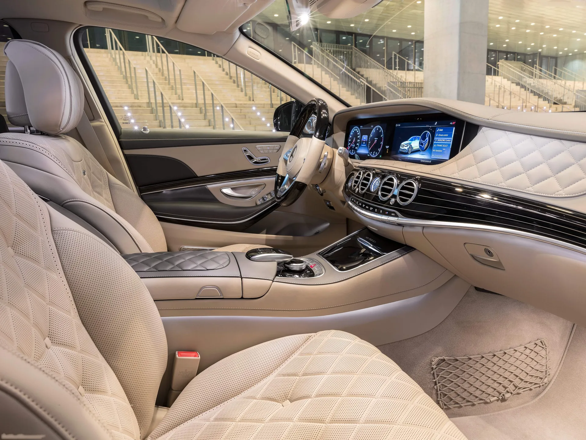 Mercedes-Benz S-Class Maybach (2018) - Interior