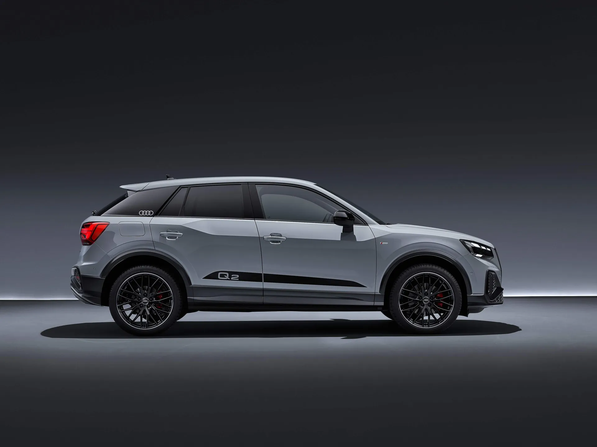 Audi Q2 (2021) – boční profil