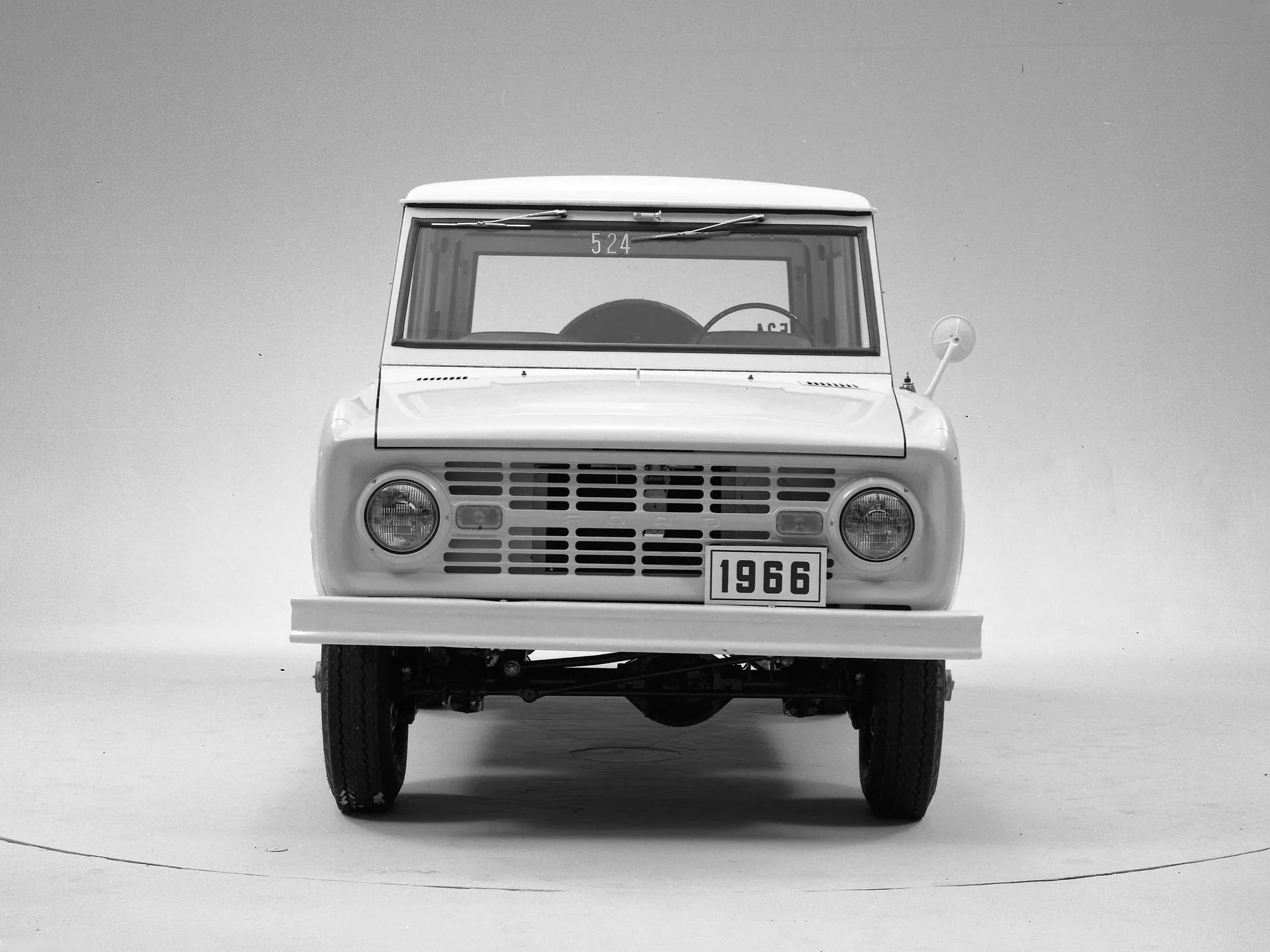 Ford Bronco (1966) – zepředu
