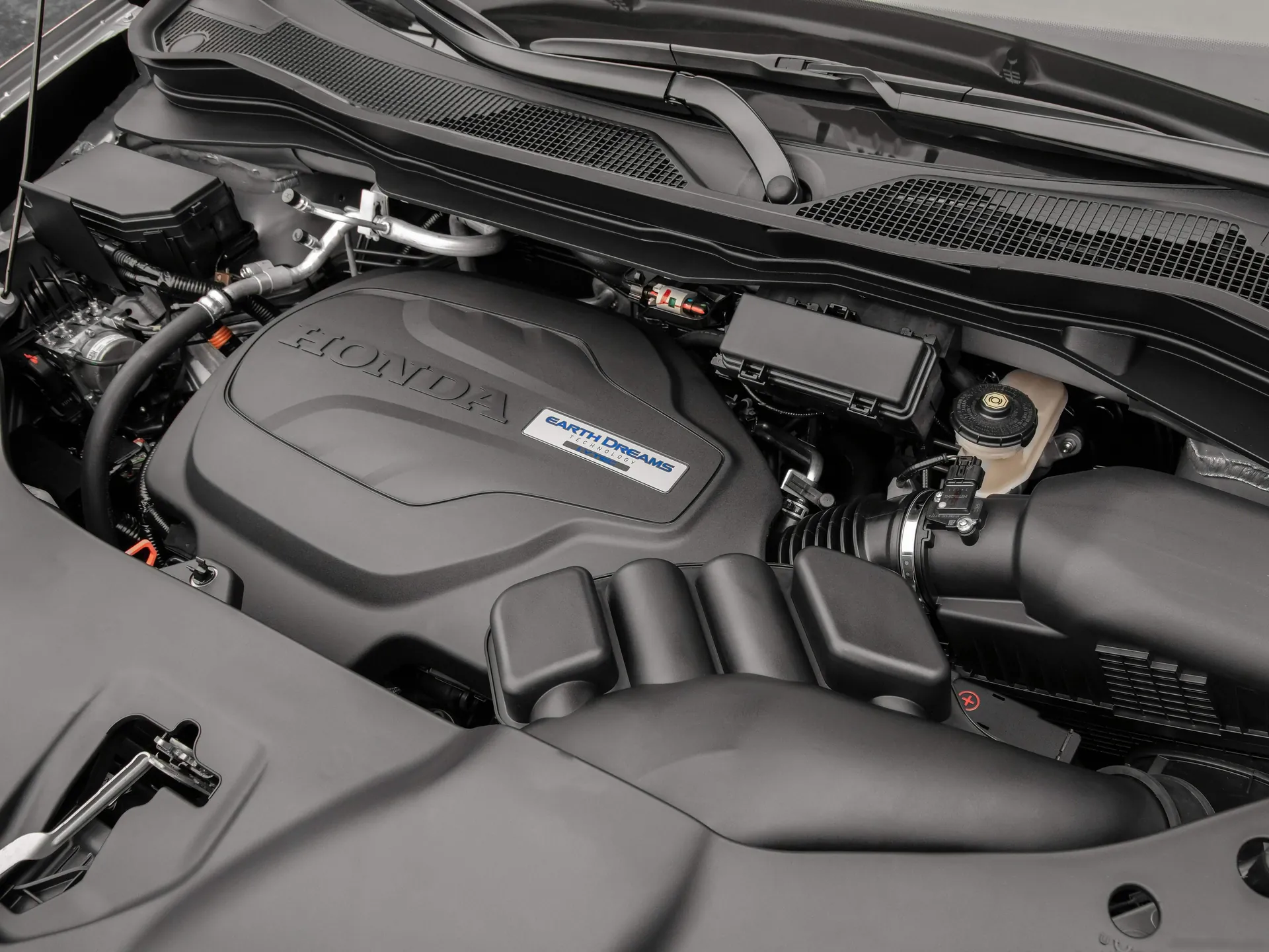 Honda Passport (2019) – motorový prostor