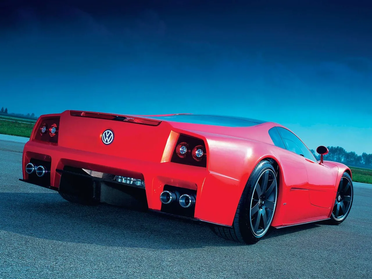 Volkswagen W12 Coupe Concept (2001) - Rear Three-Quarter