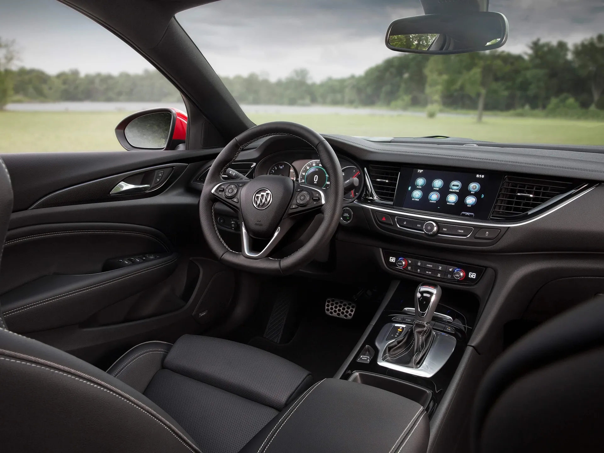 Buick Regal GS (2018) – interiér